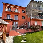 Casa Rafanelli Lägenhet Monforte dʼAlba