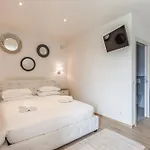 Apartament Casa Rafanelli - Monforte D'alba, Vineyard Views, Panoramic Garden, Ev Sation & Bike Storage Monforte dʼAlba
