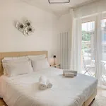 Apartament Casa Rafanelli - Monforte D'alba, Vineyard Views, Panoramic Garden, Ev Sation & Bike Storage *