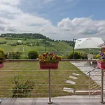 Casa Rafanelli - Monforte D'alba, Vineyard Views, Panoramic Garden, Ev Sation & Bike Storage