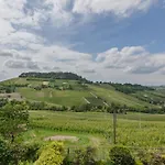 Casa Rafanelli - Monforte D'alba, Vineyard Views, Panoramic Garden, Ev Sation & Bike Storage *