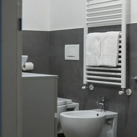 Casa Rafanelli - Monforte D'alba, Vineyard Views, Panoramic Garden, Ev Station & Bike Storage Apartamento