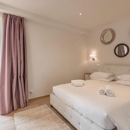 Casa Rafanelli - Monforte D'alba, Vineyard Views, Panoramic Garden, Ev Sation&bike Storage *