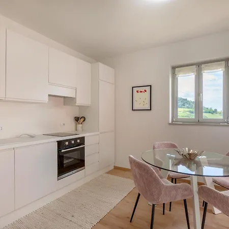 Casa Rafanelli - Monforte D'alba, Vineyard Views, Panoramic Garden, Ev Station & Bike Storage