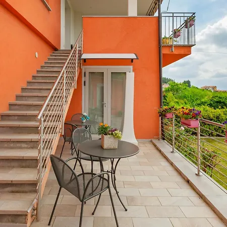 Apartment Casa Rafanelli - Monforte D'alba, Vineyard Views, Panoramic Garden, Ev Sation&bike Storage