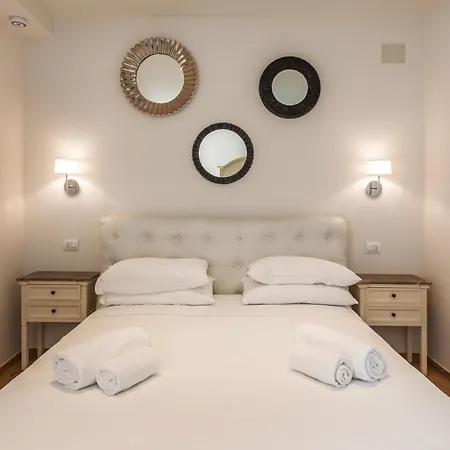 公寓 Casa Rafanelli - Monforte D'alba, Vineyard Views, Panoramic Garden, Ev Station & Bike Storage *