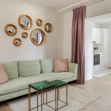 Casa Rafanelli - Monforte D'alba, Vineyard Views, Panoramic Garden, Ev Station & Bike Storage 公寓 *
