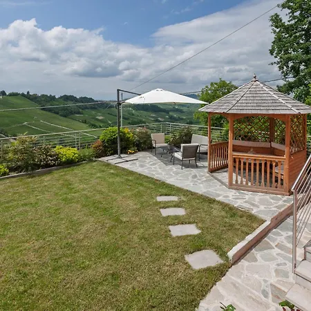 Casa Rafanelli - Monforte D'alba, Vineyard Views, Panoramic Garden, Ev Station & Bike Storage Apartman